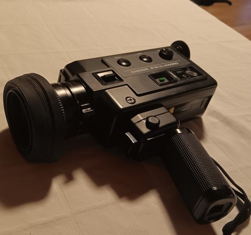 Macchina fotografica - , a